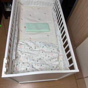 이케아 스모예라 아기침대,매트리스,매트리스커버