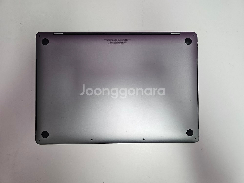 A2141/싸이클 261회/cpu i7/ 맥북 팝니다--2