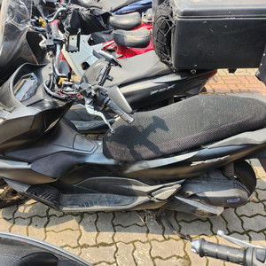 Pcx22년식 판매합니다