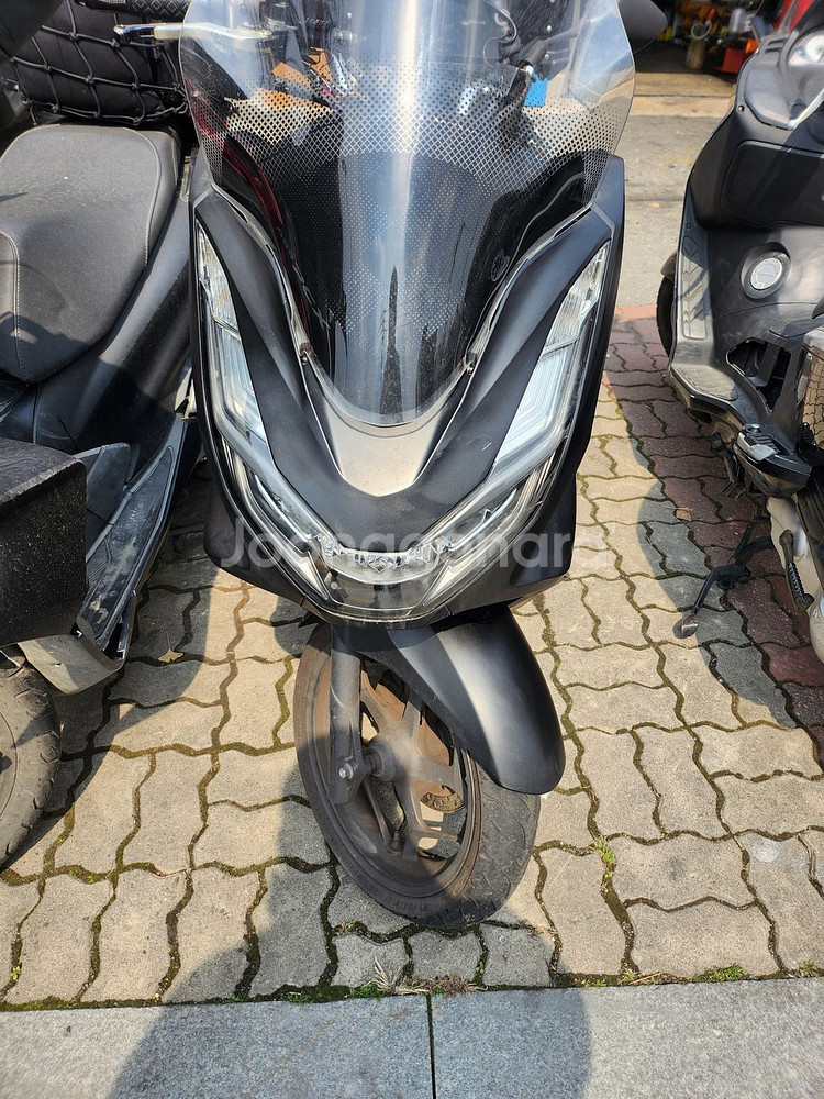 Pcx22년식 판매합니다--3