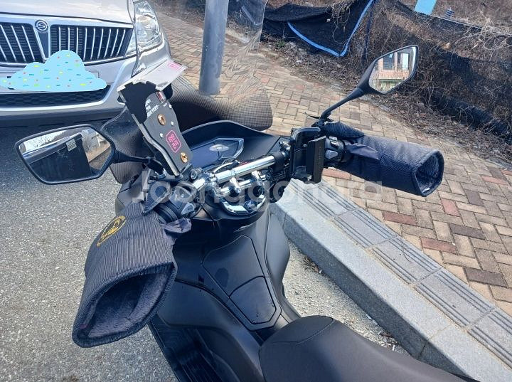 22년식 pcx125 abs팔아봅니다--2