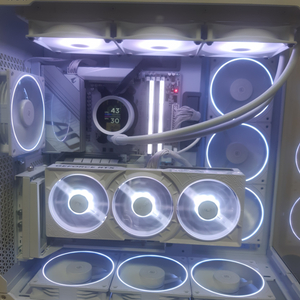 9800x3d rtx5080 올화이트 컴퓨터 반본체