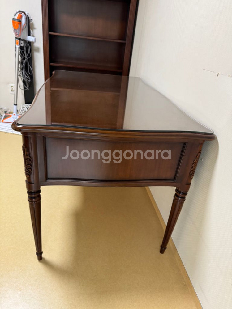 엔틱원목책상--1