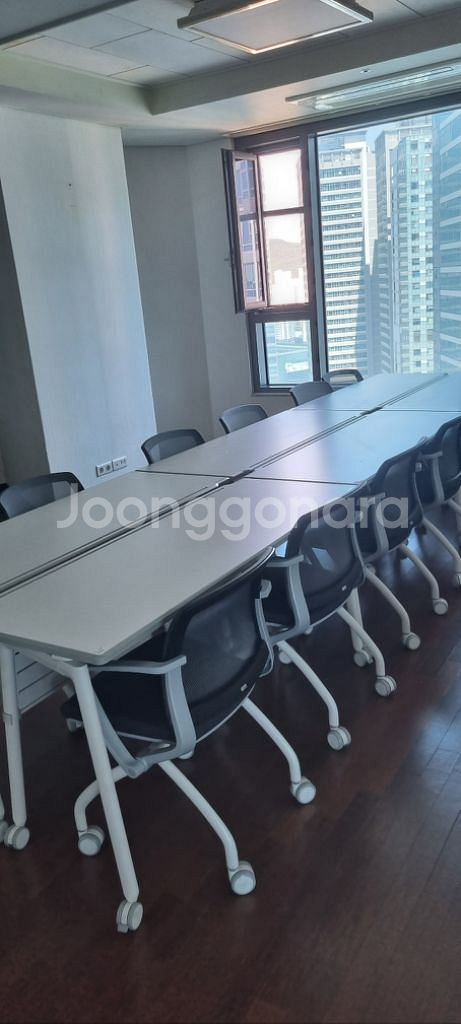 퍼시스 사무용중고가구 책상 의자 테이블 파티션 회의가구--7