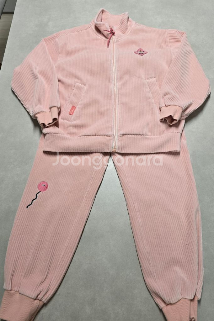 뉴발란스 트레이닝복 140--0