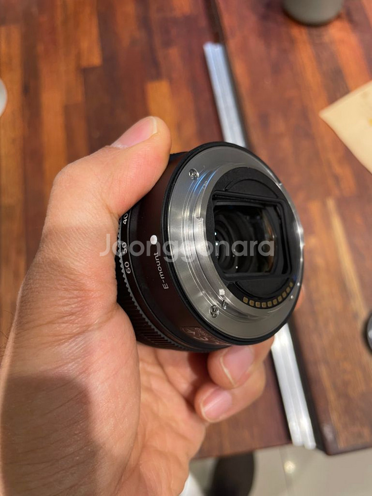 SEL2860 컴팩트한 풀프렌즈--8