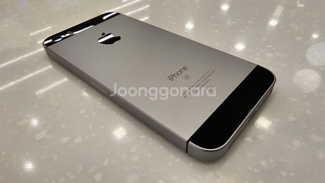 아이폰 SE1 128GB 배터리100 무음카메라 S급--2