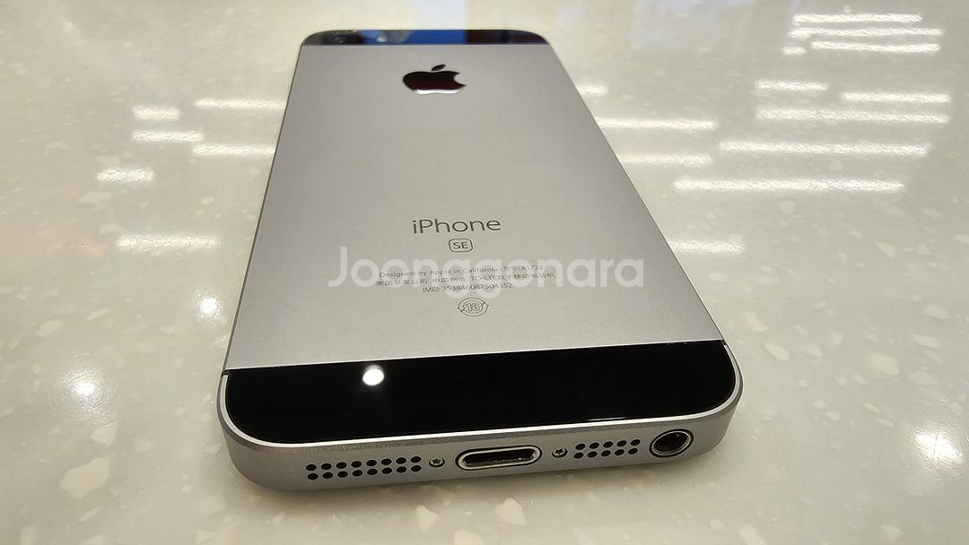 아이폰 SE1 128GB 배터리100 무음카메라 S급--3