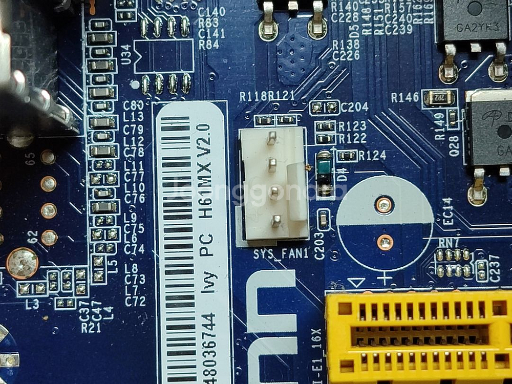 CPU i3-3240,메인보드 FOXCONN H61MX--3