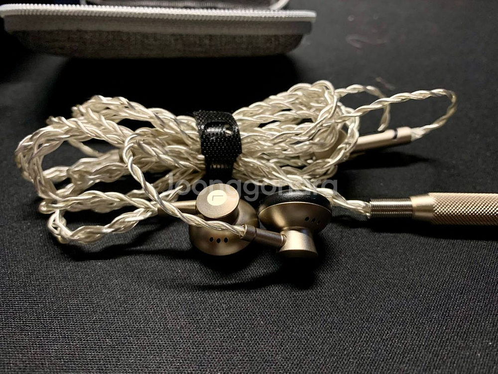 시브가 SIVGA M200(마이크버전) 이어폰--2