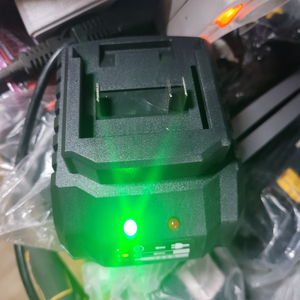 마끼다충전기.프리볼트충전기.마끼다호환.미니형 미사용신품