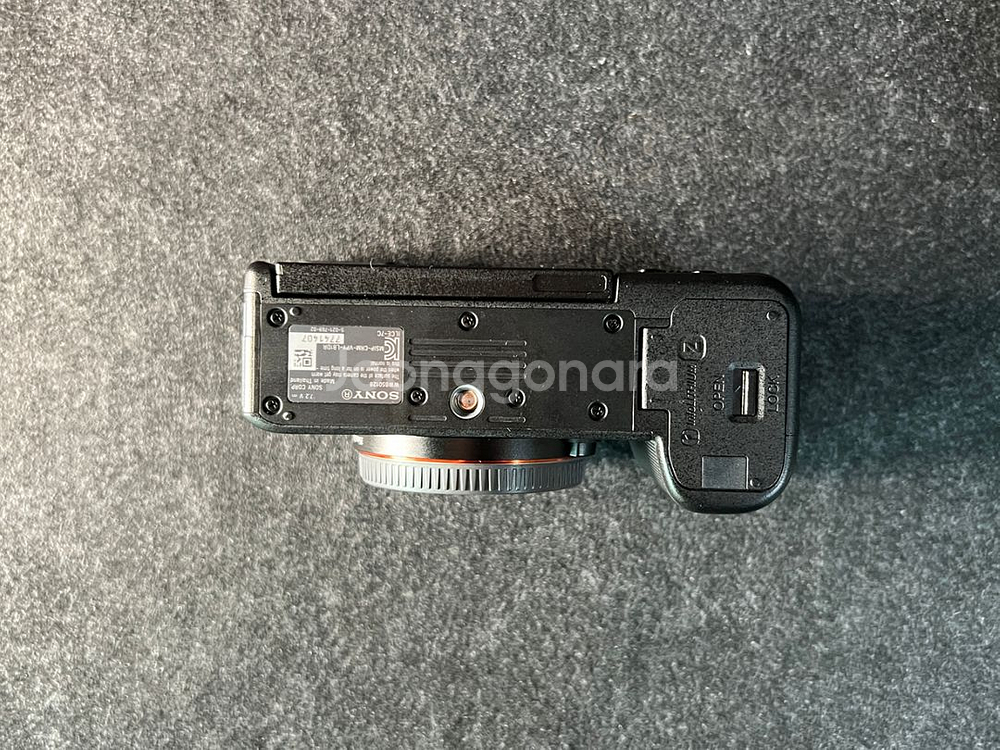 소니카메라 A7C+번들렌즈 28-60 f4.0--7