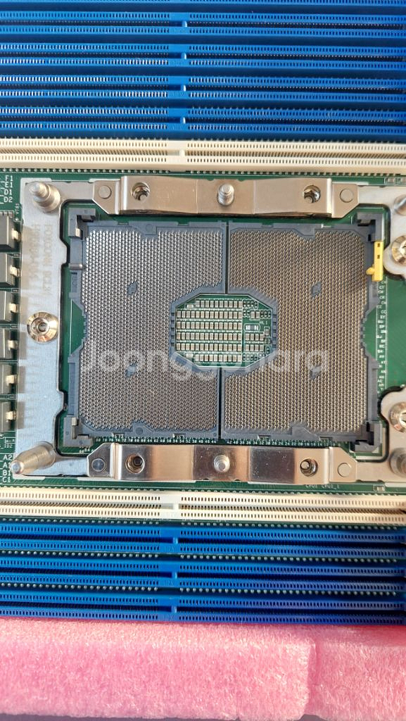 c621메인보드와 xeon 6148 2개 같이--4