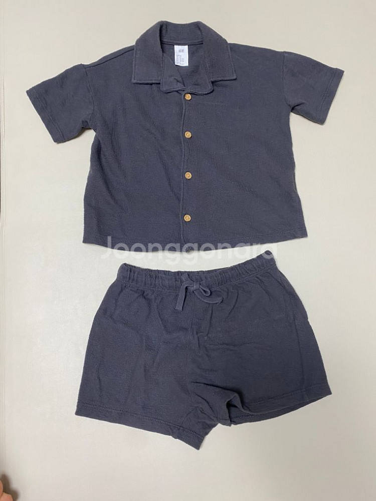 h&m 에이치엔엠 테리 반팔 유아셋업 3벌 판매해요.--2