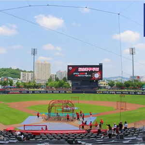 [4/2 기아 삼성] 중앙테이블석 3연석