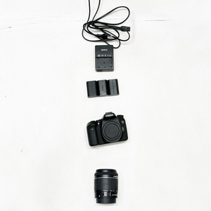 캐논 EOS 70D DSLR 카메라 판매해요(+렌즈)