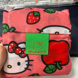 바쿠 키티 스탠다드 쇼핑백