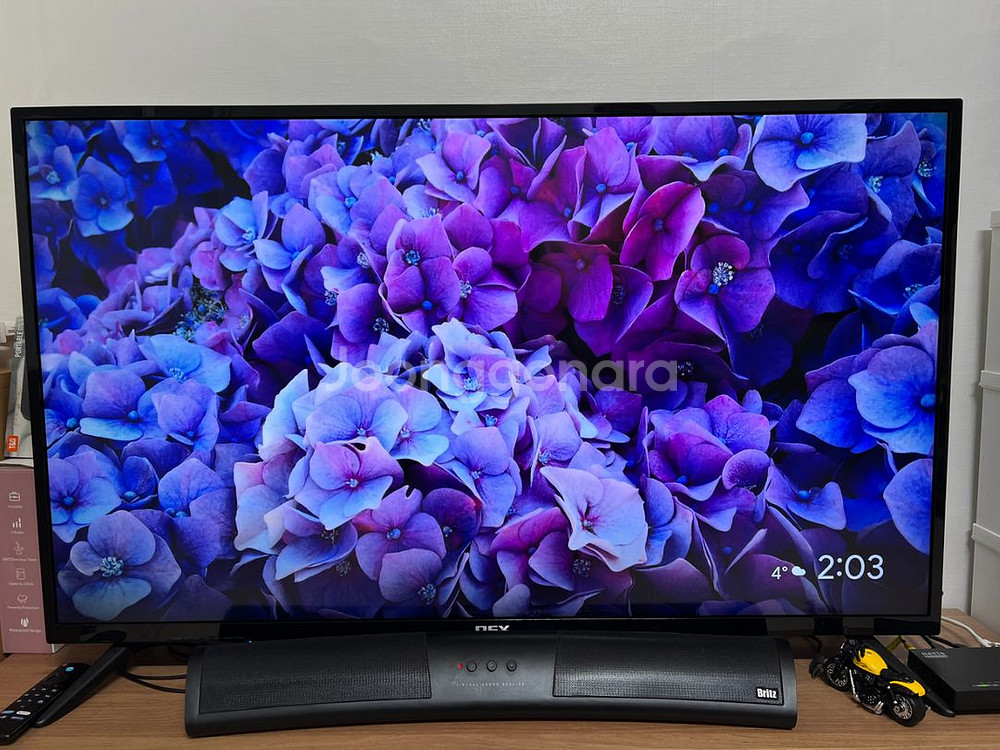 넥스 UX43G 4K UHD LED HDR10 TV--1