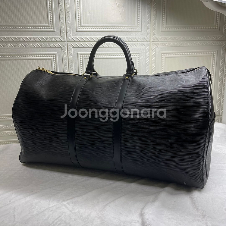 (정품)루이비통 키폴55 에삐 블랙(Epi Black)--0