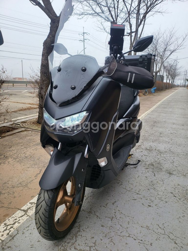 Nmax 22년식 2만Km 최저가 판매합니다--6
