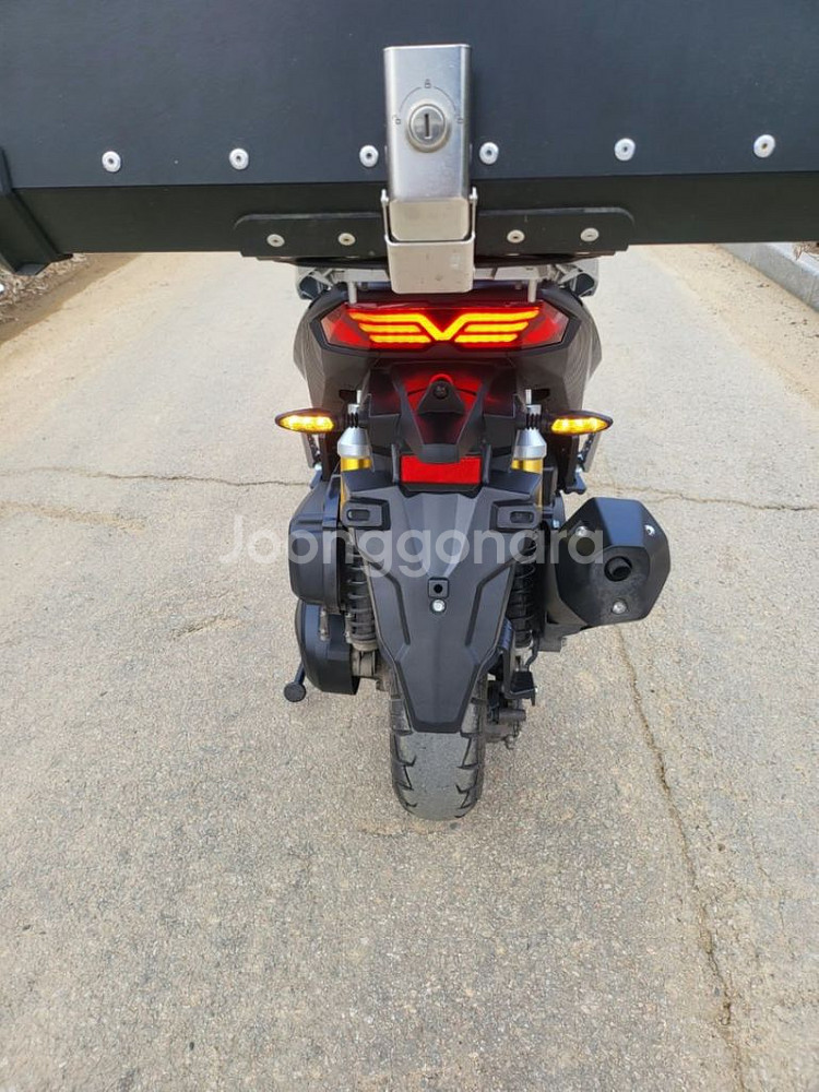 Adv 24년식 1만Km 최저가 판매합니다--3