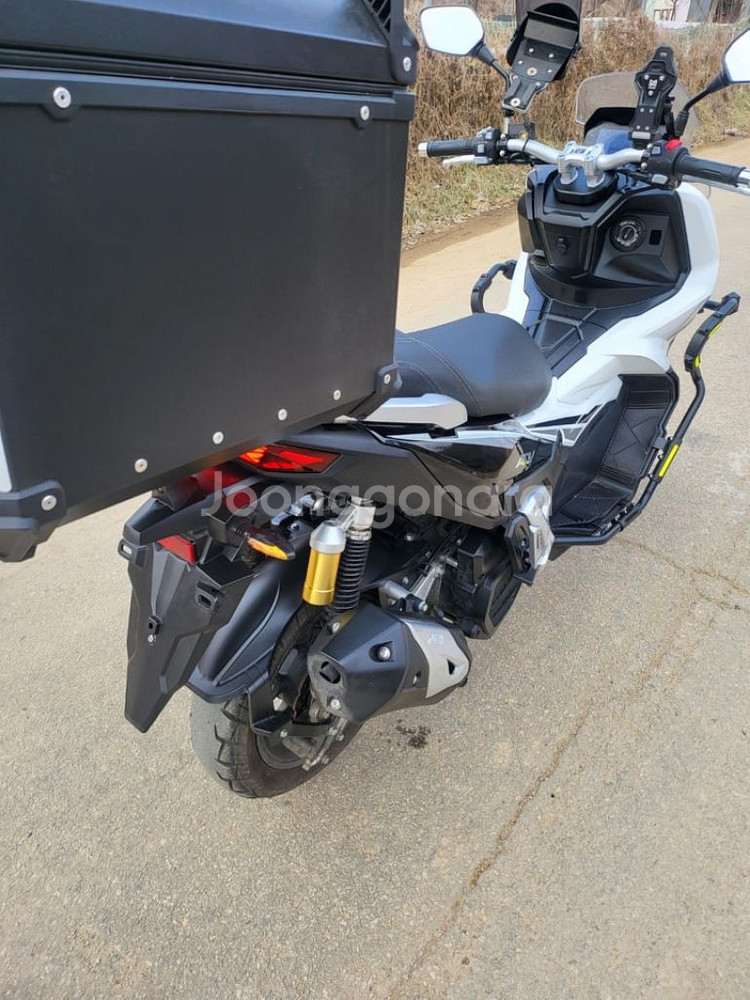 Adv 24년식 1만Km 최저가 판매합니다--2