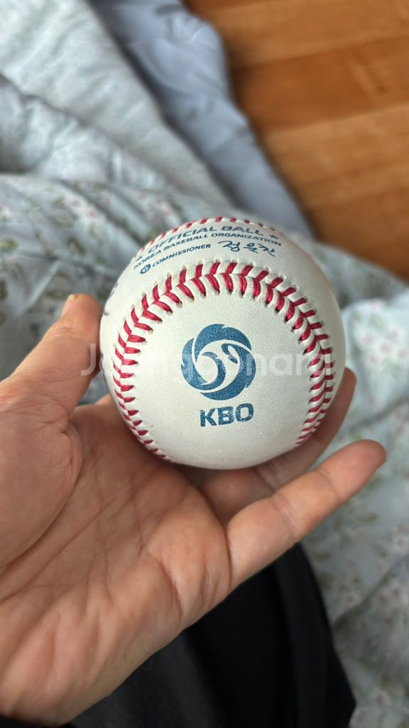 한화이글스 낭만투수 윤산흠 친필 싸인볼 택포2.0--2