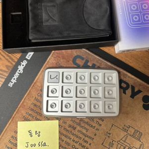 KBDfans 아티산키캡 트레이