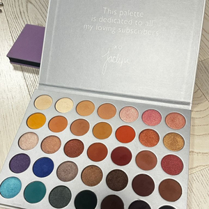 MORPHE Jaclyn Hill 팔레트 거의 새거