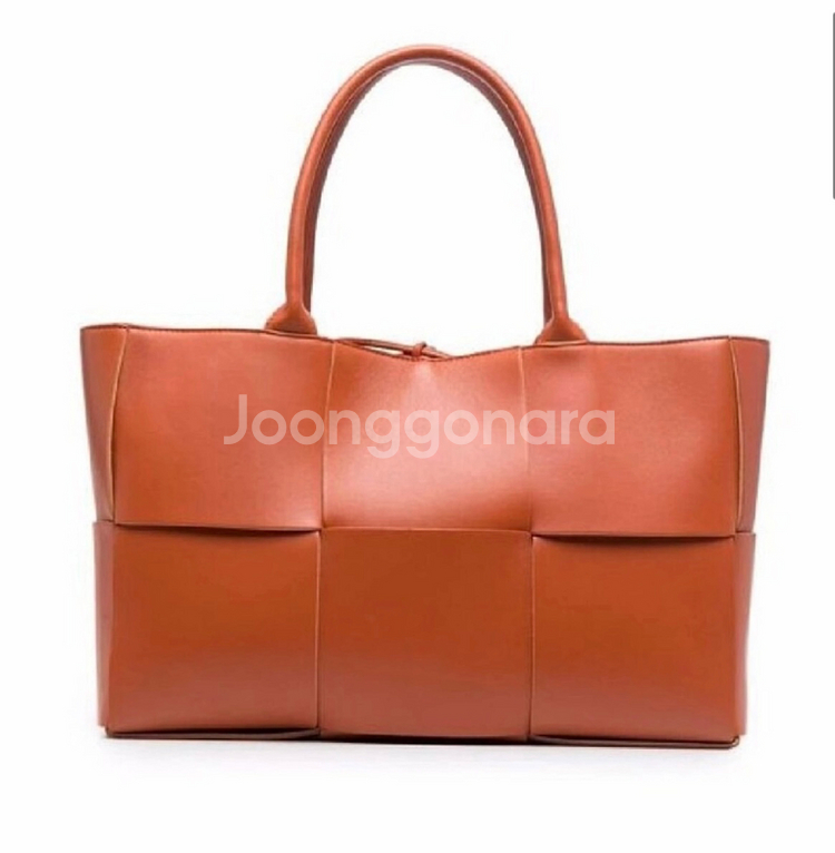 보테가베네타 아르코 미디엄 토드백(메이플 컬러)--0