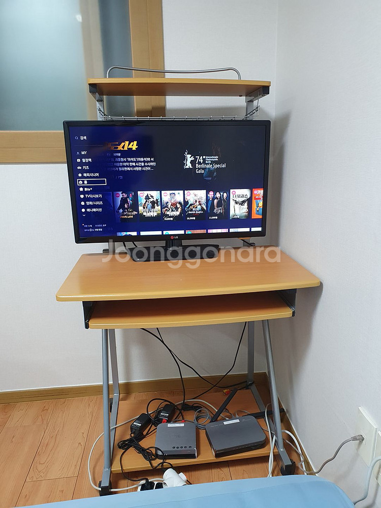 LG TV, 컴퓨터책상, ACE침대프레임, 브라인드--1