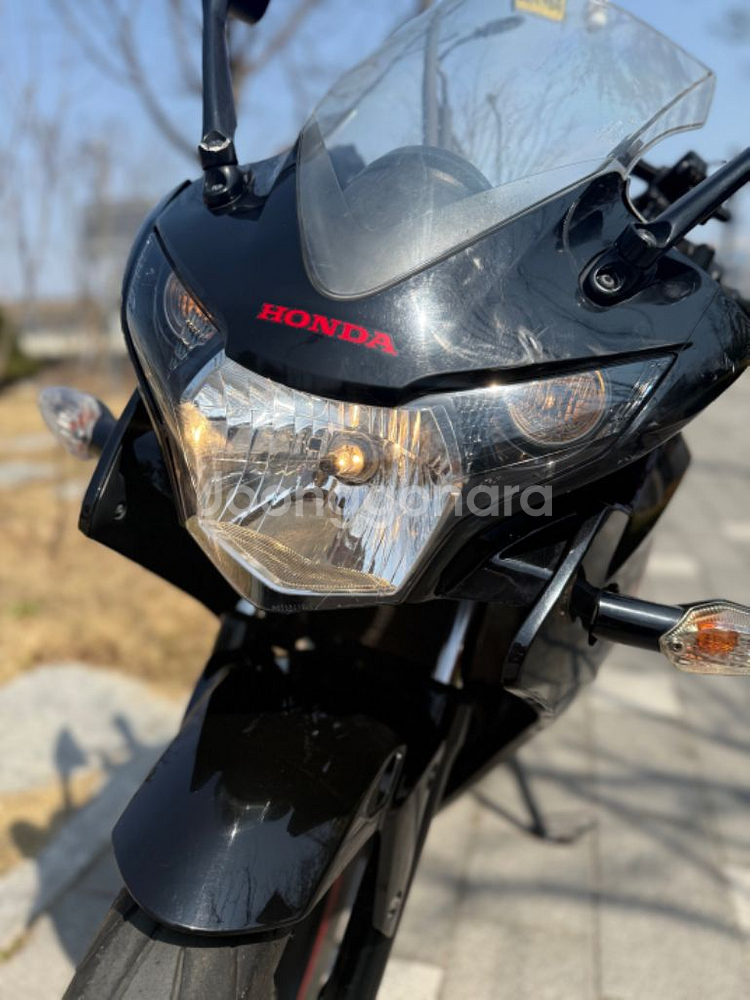 2015년식 cbr125 검정색 팝니다.--5