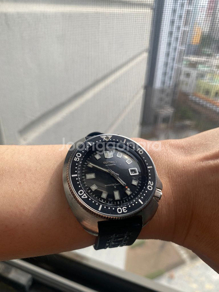 세이코 6105-8110--9