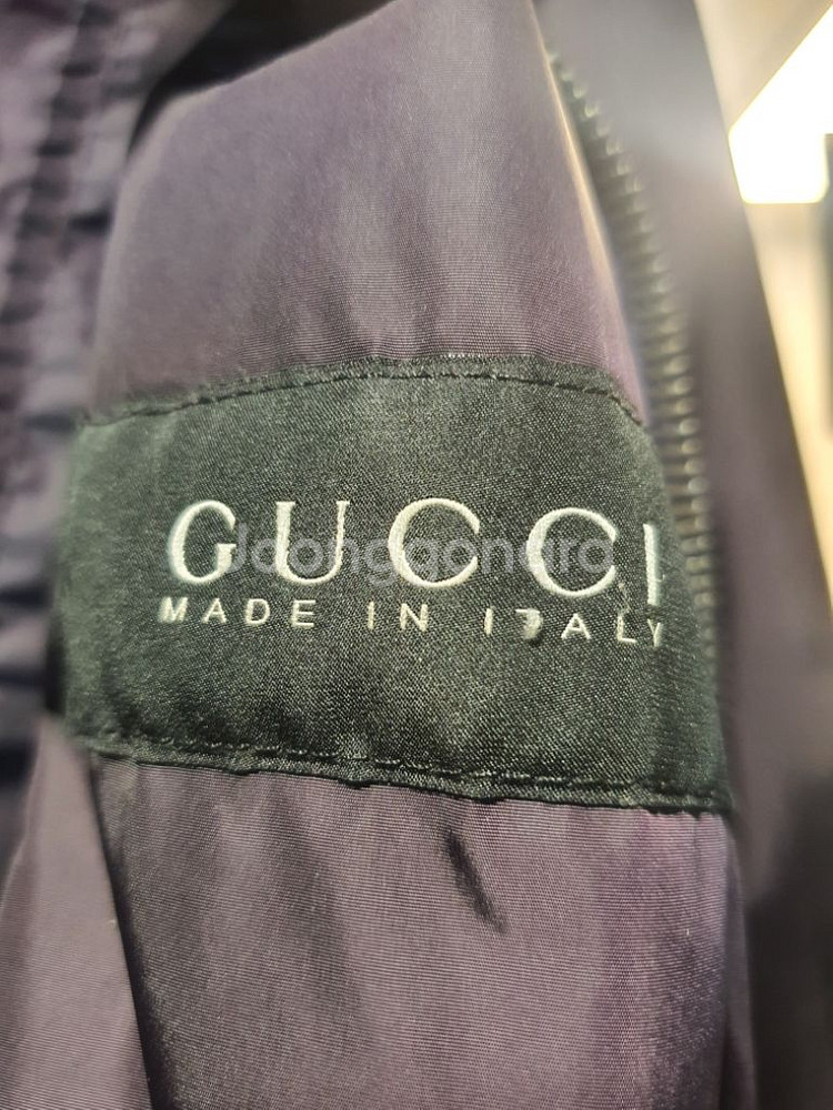 구찌 정품 한정판 바람막이 가격인하--3