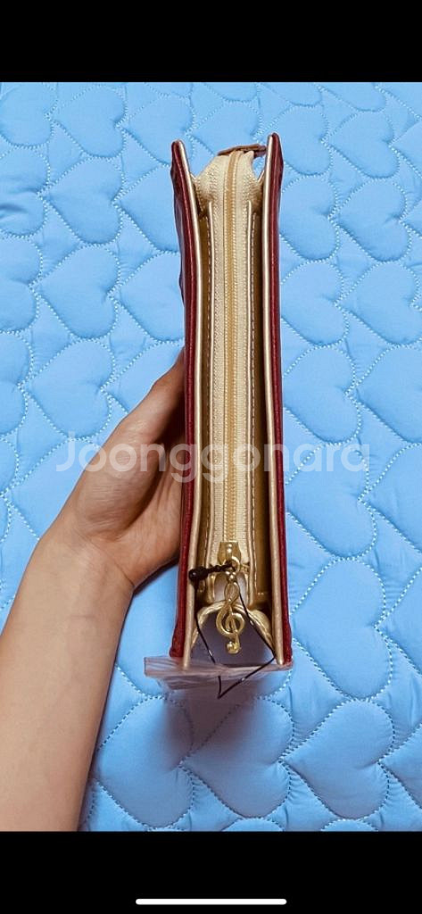 귀를 기울이면> 북형 파우치--3