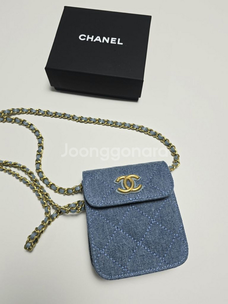 새제품 샤넬 데님파우치백 VIP GIFT--1
