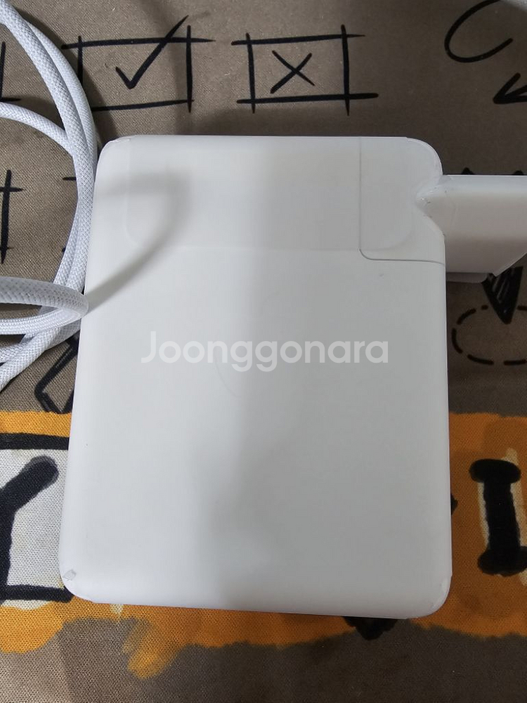 [판매중] 애플 맥북 140w 어댑터 팝니다--2