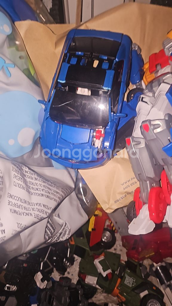 묻고 따지지도 않고 또봇 10에 넘겨요--1