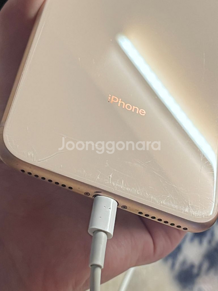 아이폰 8플러스 64GB 골드 팝니다!!--1