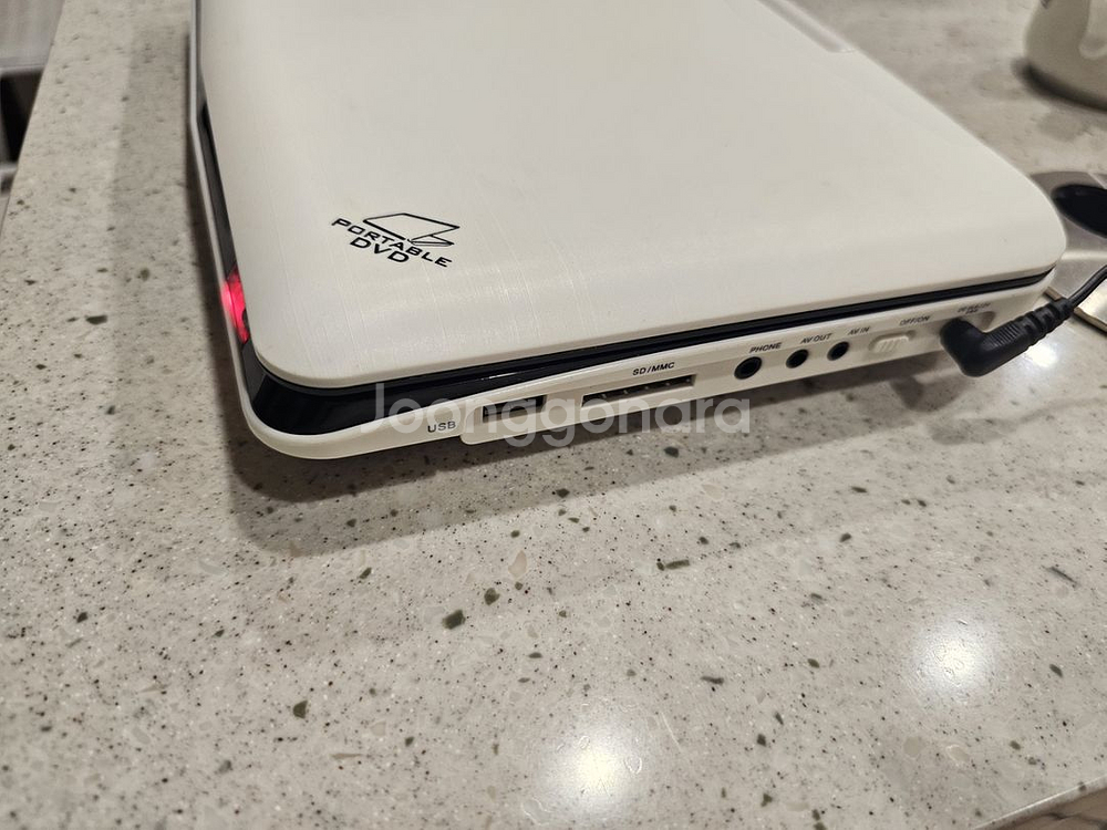 DVD-10900D 휴대용 DVD플레이어--4