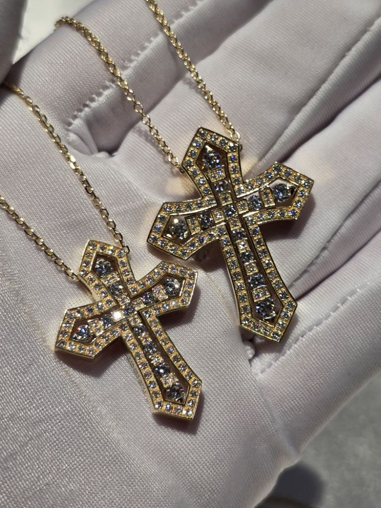 18K GOLD 옐로우골드 D 벨에포크 크라운 L목걸이--8