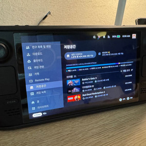스팀덱 OLED 2테라 모델 팔아요.