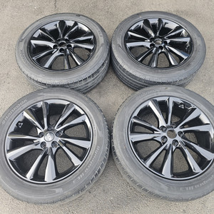 더뉴카니발 19인치 휠타이어