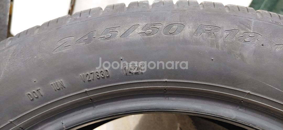 피렐리 245 50R18 중고 타이어 2개 팝니다--1