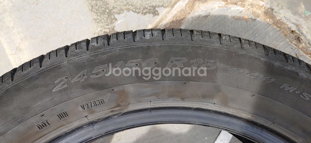 피렐리 245 50R18 중고 타이어 2개 팝니다--4