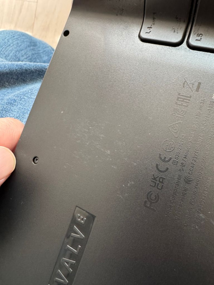 스팀덱 OLED 2테라 모델 팔아요.--1