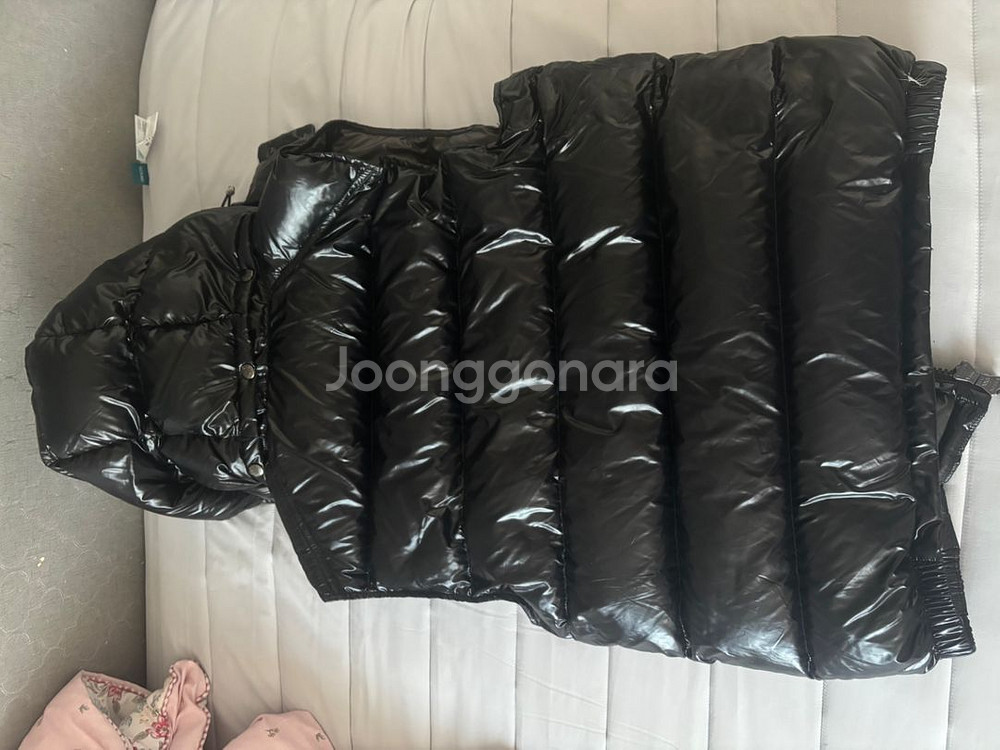 몽클레어 보르메스 조끼패딩 4사이즈--1