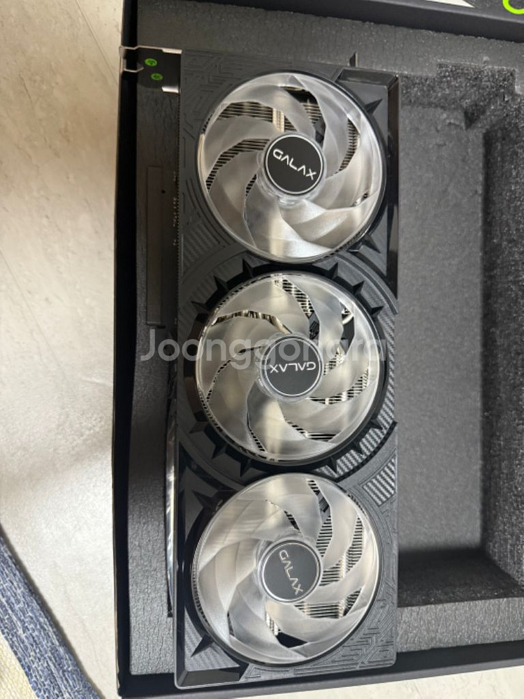 갤럭시 RTX5080 블랙OC--1