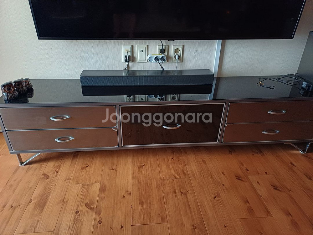 삼성 75인치 4K QLED 티비 모델명:QN75Q60--1