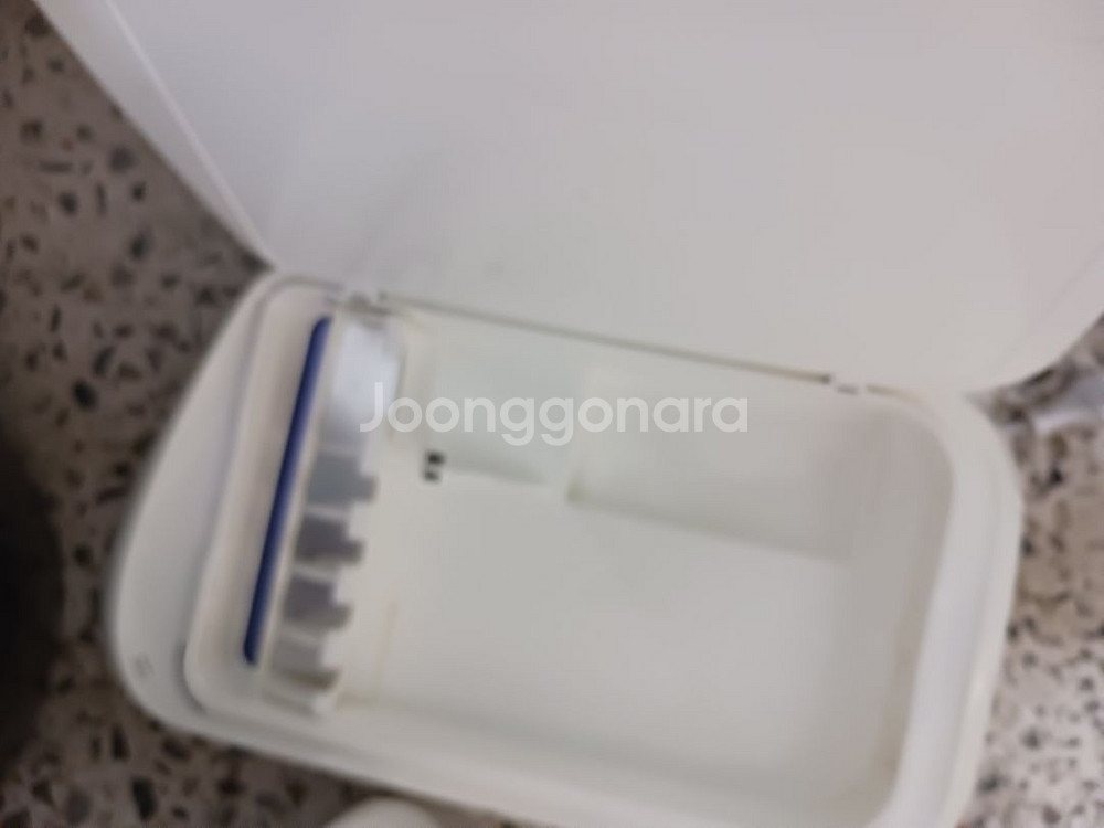 전기 살균 칫솔 보관함--1